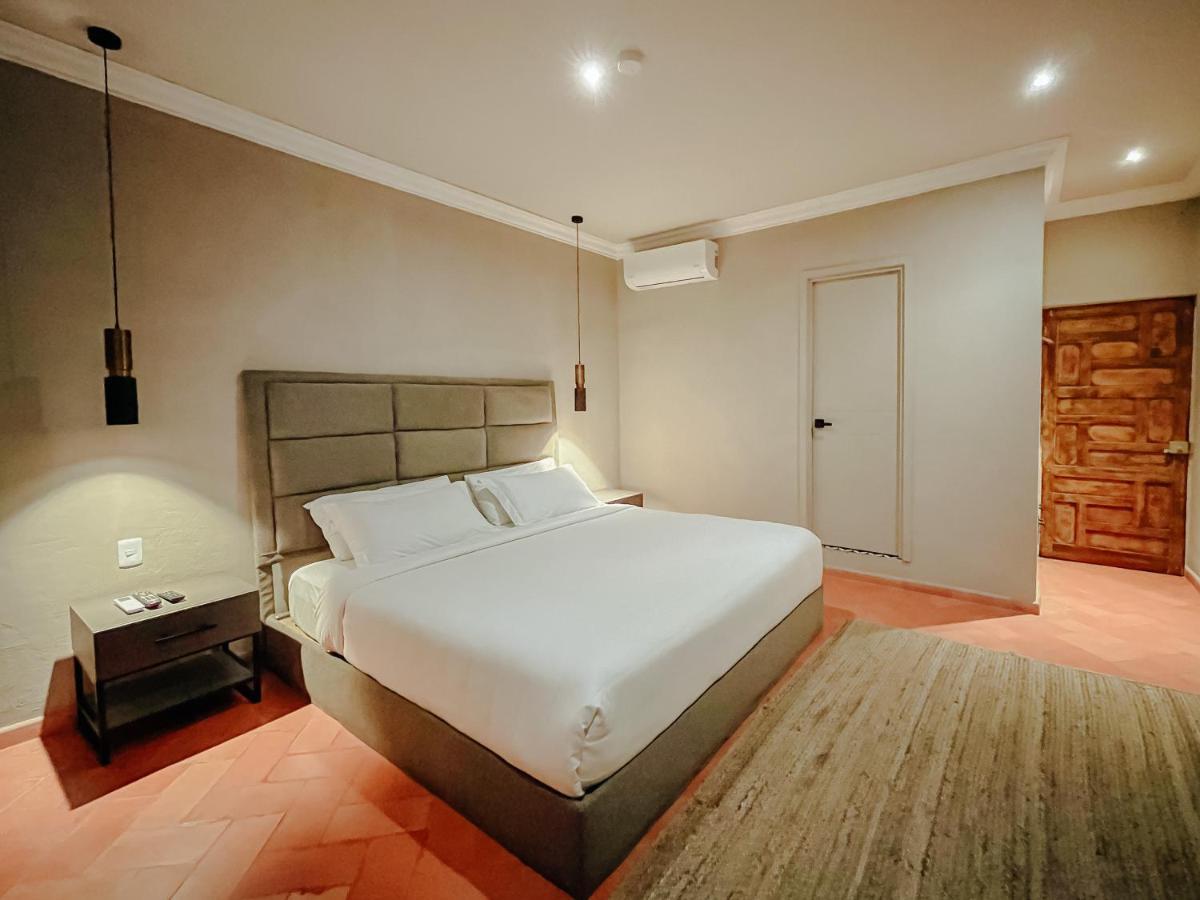 Mikaella Hotel Альенде Экстерьер фото