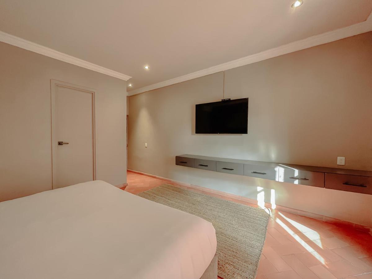Mikaella Hotel Альенде Экстерьер фото