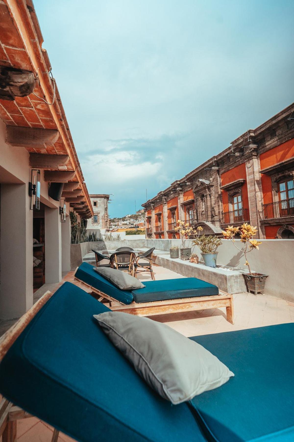 Mikaella Hotel Альенде Экстерьер фото