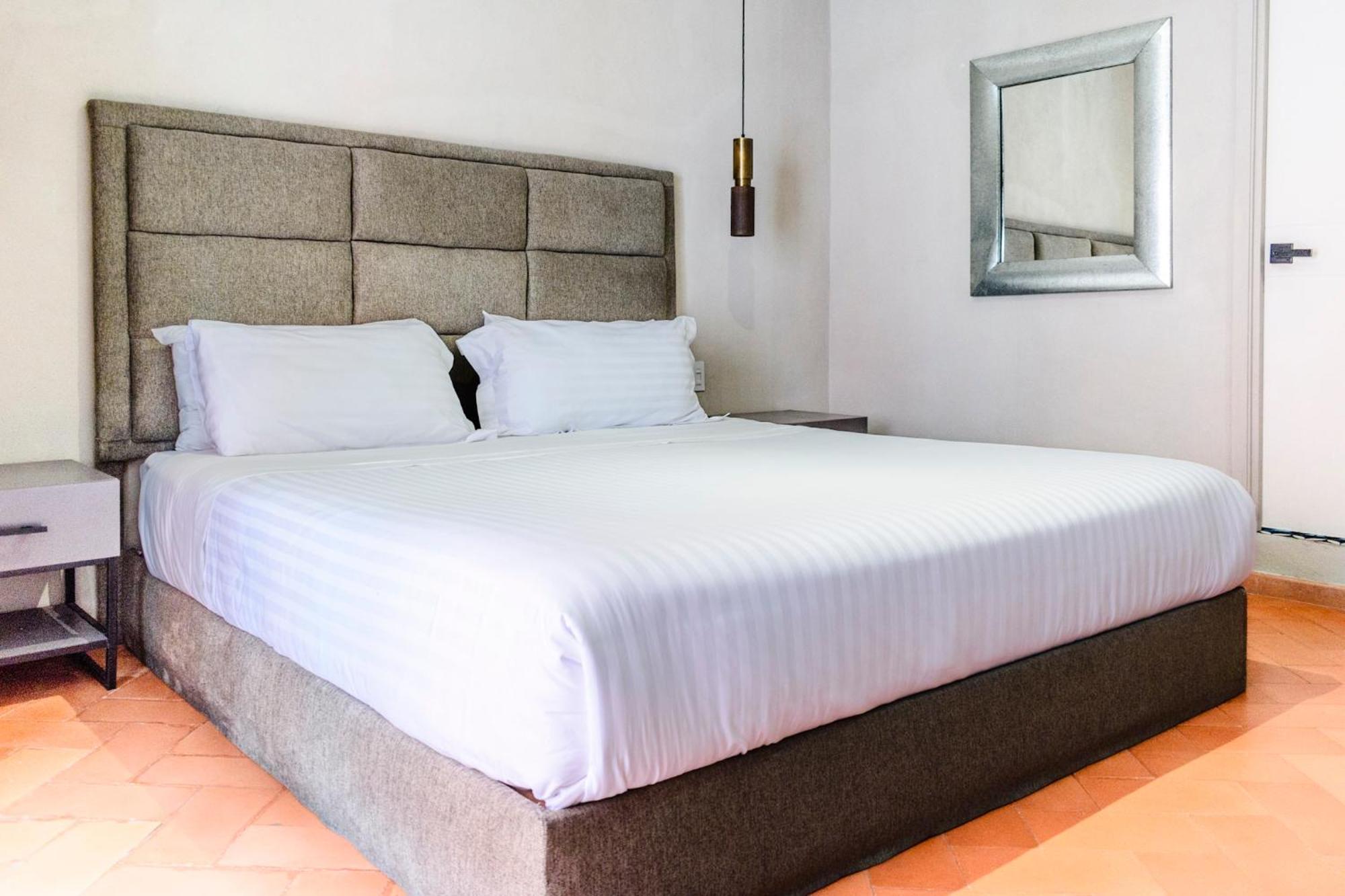 Mikaella Hotel Альенде Экстерьер фото